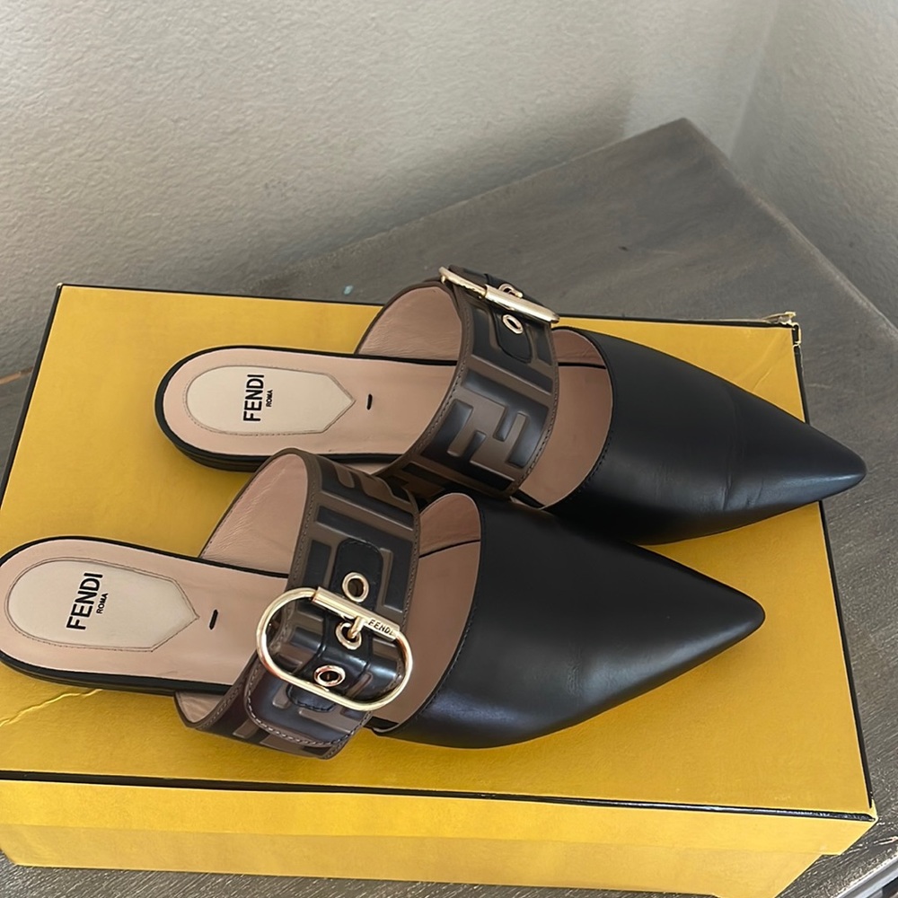 Fendi Slides